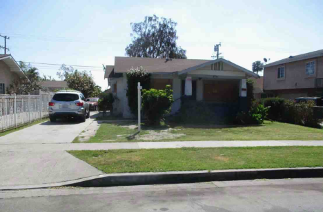 7672_Whitsett_Ave
