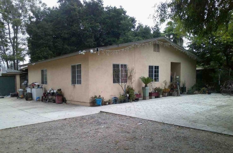 1078 E_Rialto_Ave