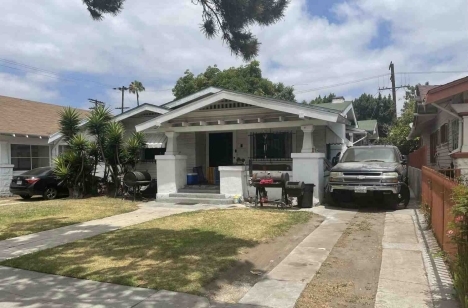 1857 W 41st St, Los Angeles, CA 90062